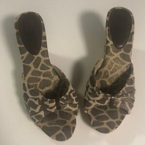 New York & Company Brown Tan Giraffe Print Mules